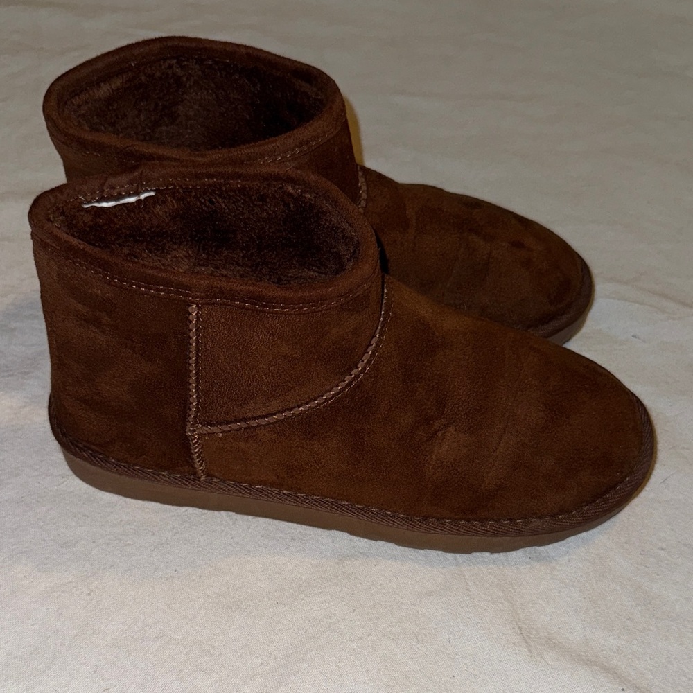 Arizona Jean Company Chocolate Suede like Booties Sz 8